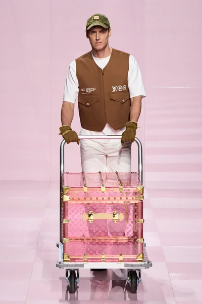 Look 27